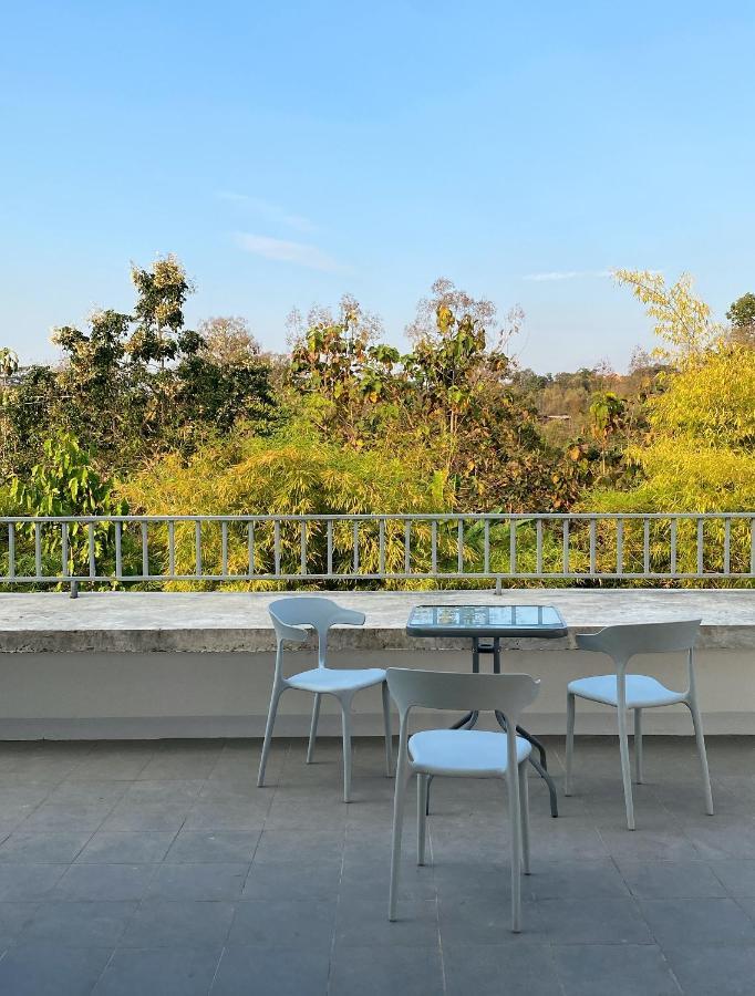 Baan Thammada Bed & Breakfast Нан Екстериор снимка
