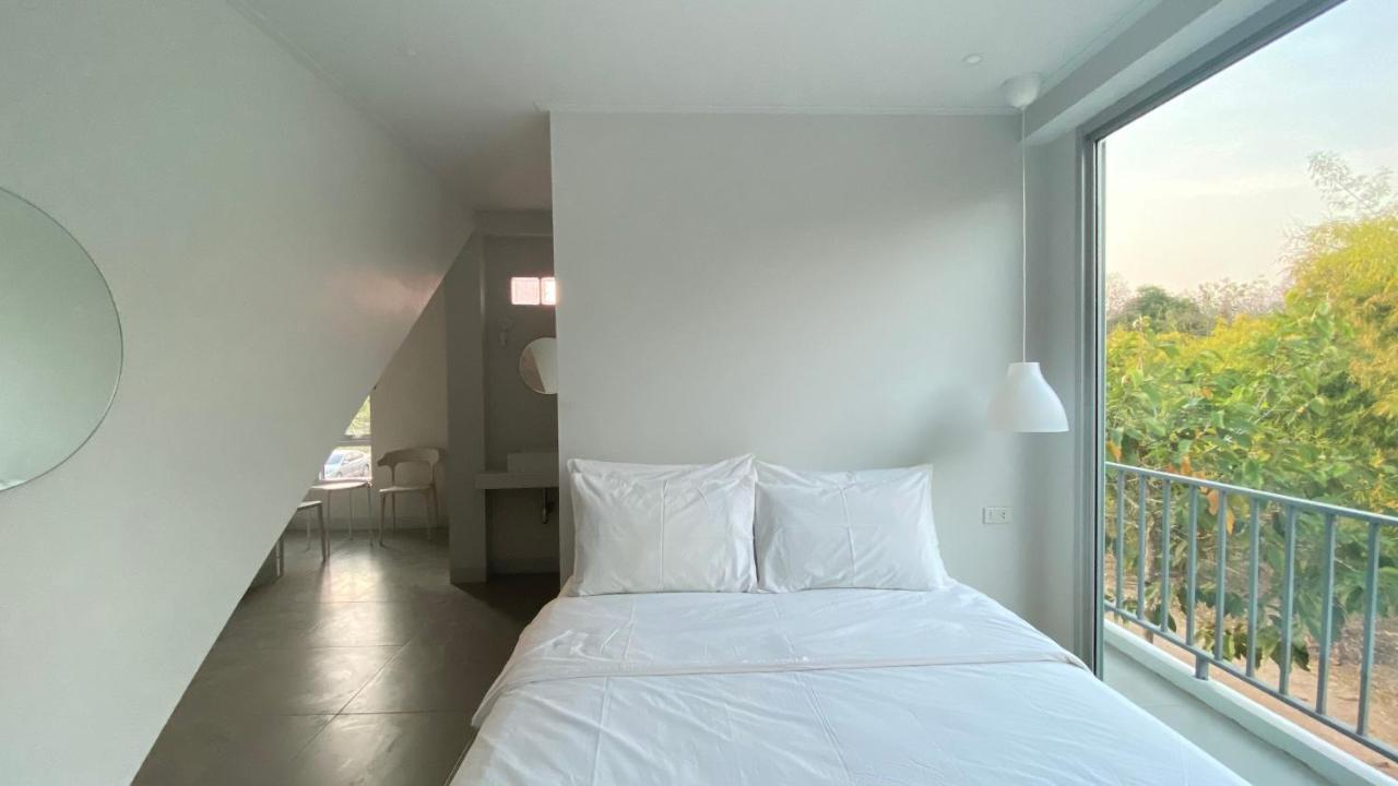 Baan Thammada Bed & Breakfast Нан Екстериор снимка