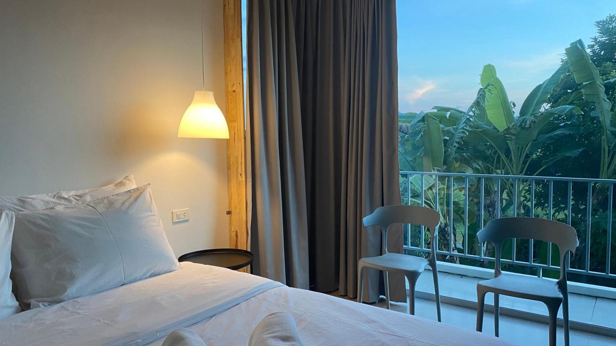 Baan Thammada Bed & Breakfast Нан Екстериор снимка